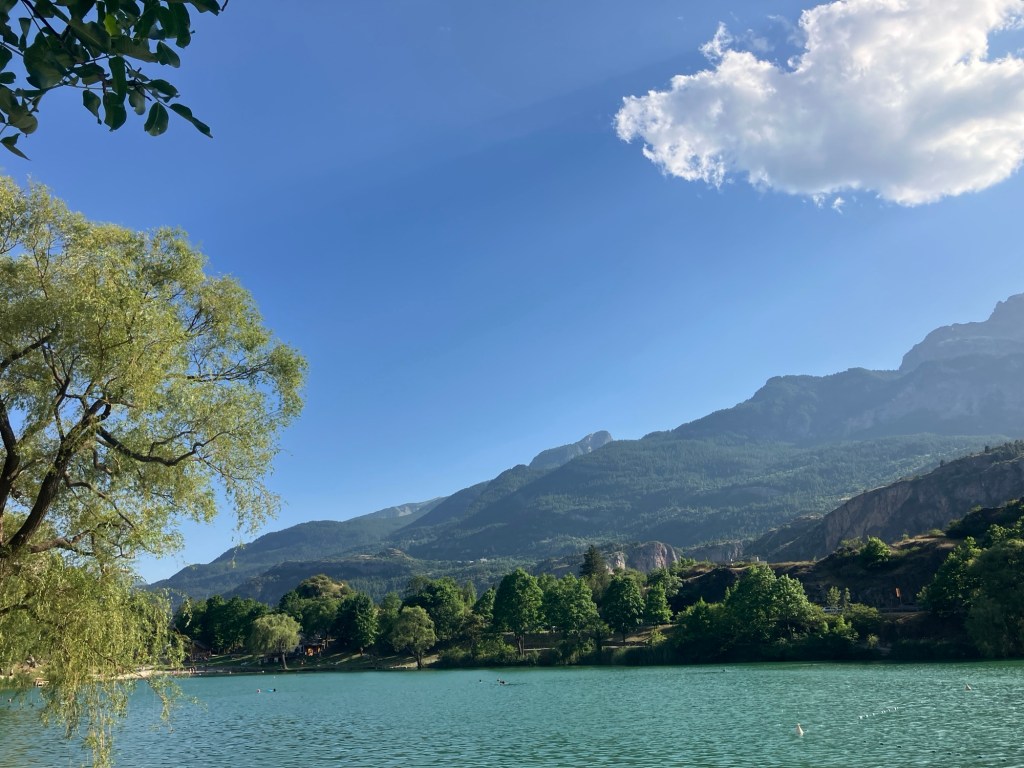 Local Strolls & Swim&nbsp;Spots